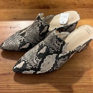 Sassy snakeskin mules